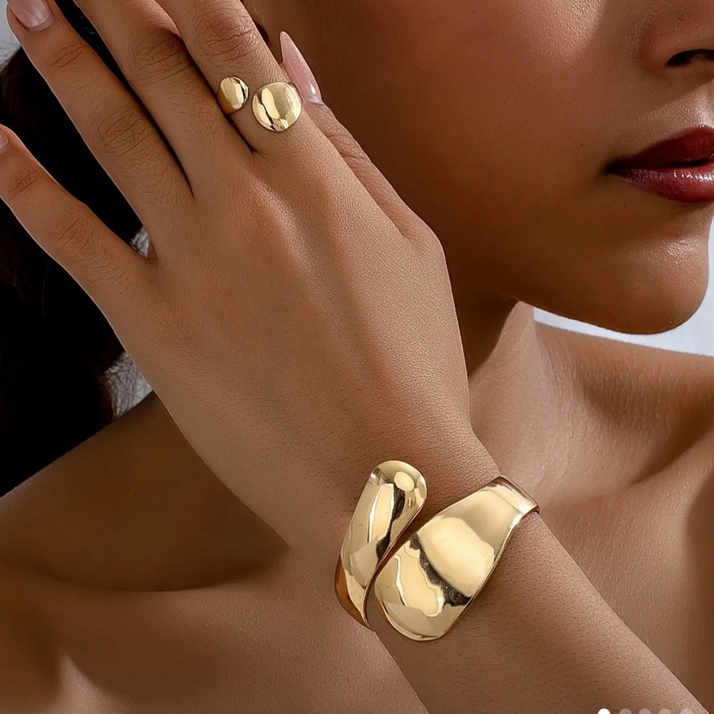 Vintage Water Drop Bracelet/Ring.